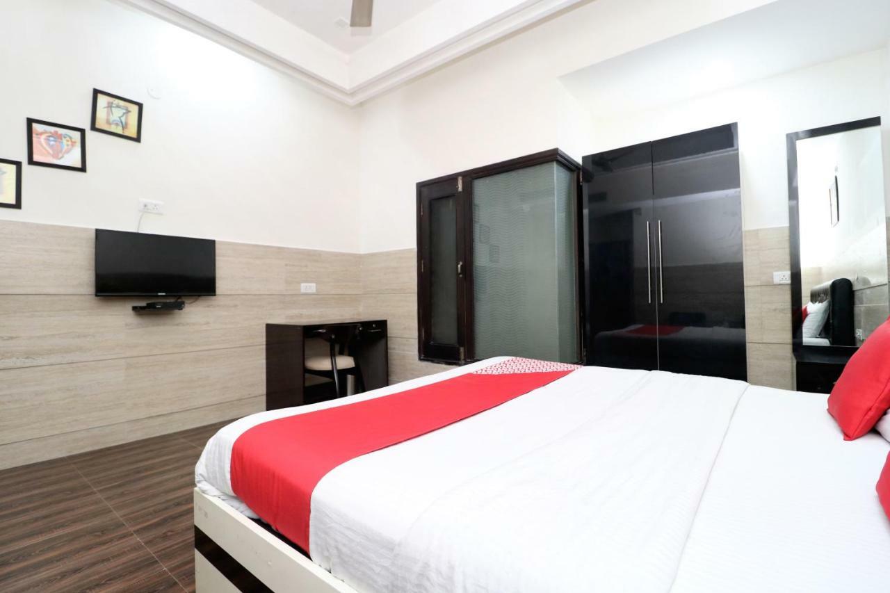 Oyo 30848 Hotel Signature Firozpur Exteriör bild